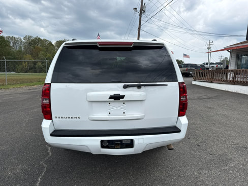 Used 2008 Chevrolet Suburban 2500 w/ Skid Plate Package image 6