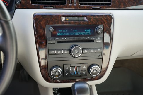 Used 2012 Chevrolet Impala LTZ image 21