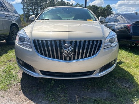 Used 2016 Buick Regal Premium w/ Driver Confidence Package #2 image 2