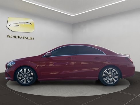 Used 2017 Mercedes-Benz CLA 250 4MATIC image 4