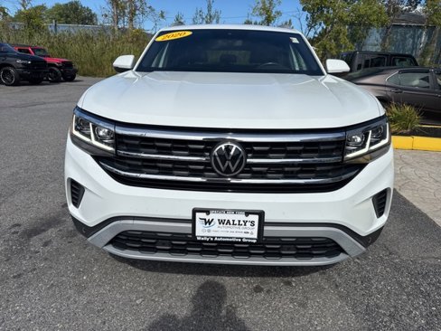 Used 2020 Volkswagen Atlas Cross Sport SEL image 2