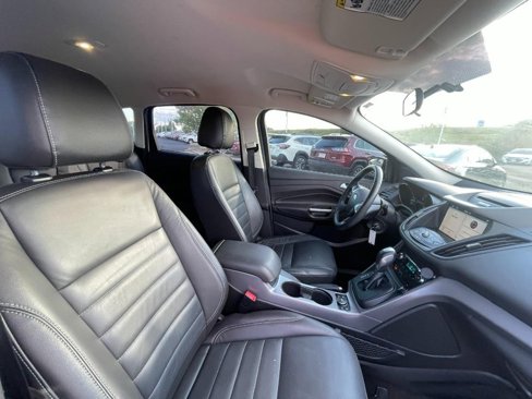 Used 2016 Ford Escape SE w/ SE Leather Comfort Package image 3