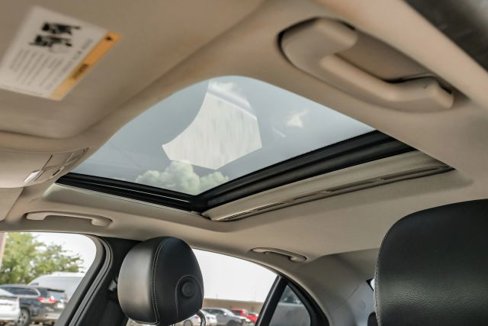 Used 2019 Mercedes-Benz C 300 Sedan image 5