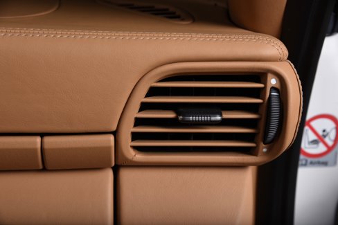 Used 2013 Porsche 911 Turbo S image 9