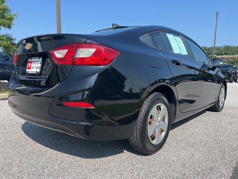 Used 2018 Chevrolet Cruze LS image 3