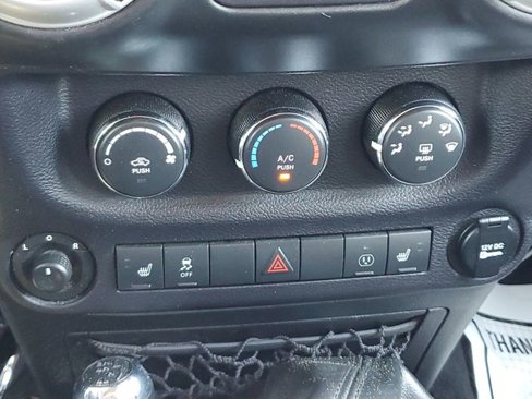 Used 2015 Jeep Wrangler Unlimited Sahara w/ Dual Top Group image 30