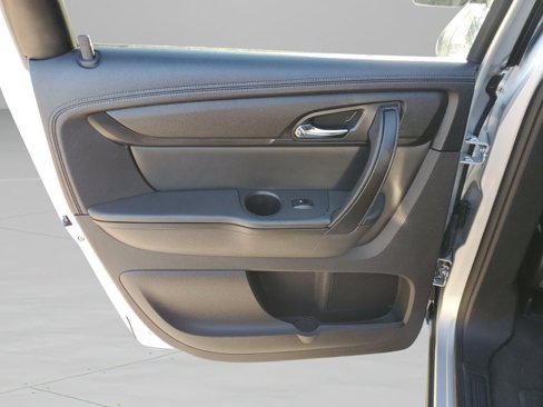 Used 2013 Chevrolet Traverse LT image 14