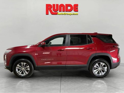Used 2025 Chevrolet Equinox LT w/ Safety and Technology Package image 2