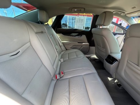 Used 2013 Cadillac XTS image 8