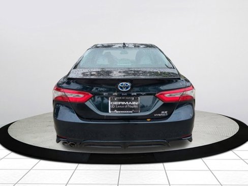 Used 2019 Toyota Camry SE image 4