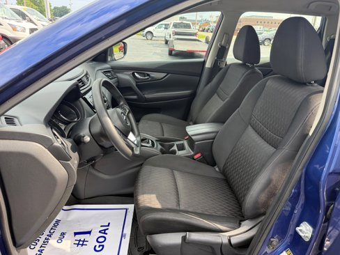 Used 2018 Nissan Rogue S image 11