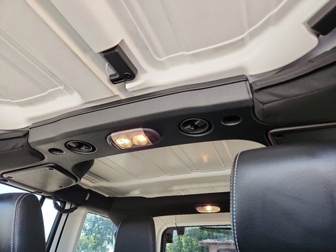 Used 2015 Jeep Wrangler Unlimited Sahara w/ Connectivity Group image 20
