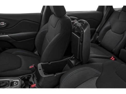 Certified 2020 Jeep Cherokee Latitude Plus w/ Cold Weather Group image 15
