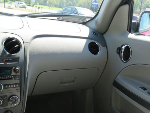 Used 2010 Chevrolet HHR LS image 26