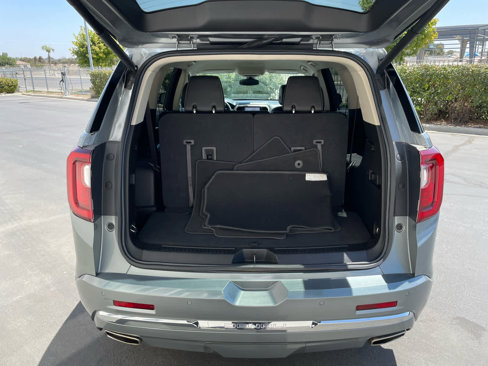 Used 2023 GMC Acadia Denali image 19