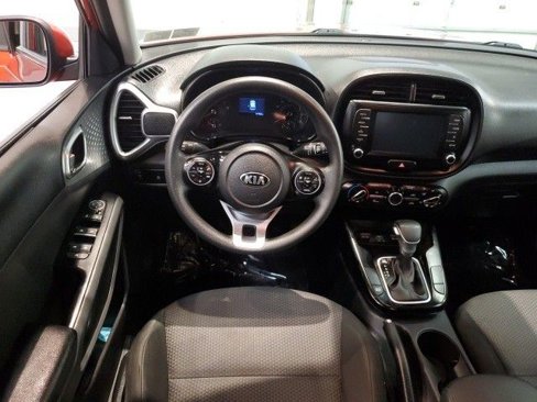 Used 2020 Kia Soul LX image 14