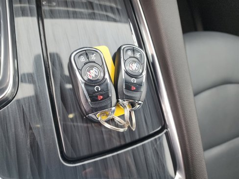 Used 2023 Buick Enclave Premium image 35