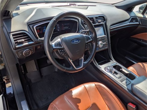 Used 2019 Ford Fusion Titanium image 10