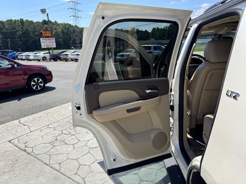 Used 2013 Chevrolet Tahoe LTZ image 11