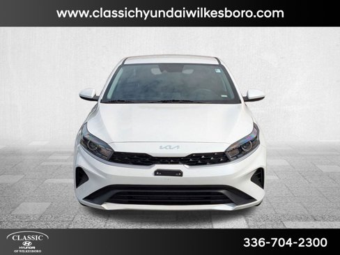 Used 2023 Kia Forte LXS image 2