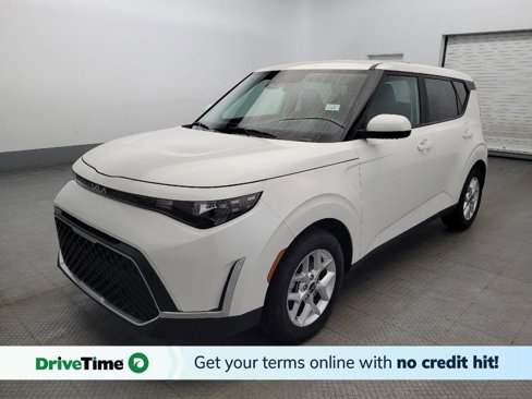 Used 2023 Kia Soul LX w/ LX Technology Package image 1