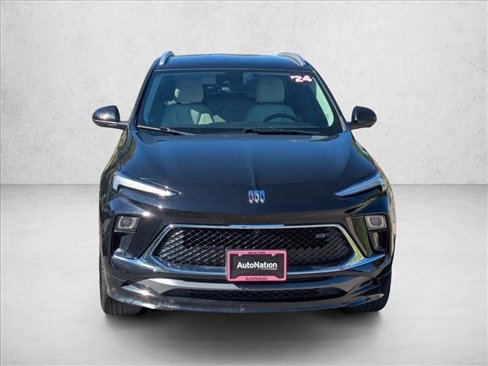 Used 2024 Buick Encore GX Sport Touring w/ Comfort Package image 2