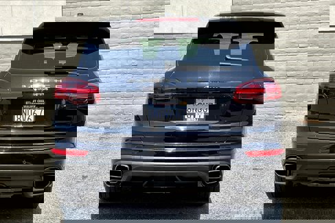 Used 2016 Porsche Cayenne image 3