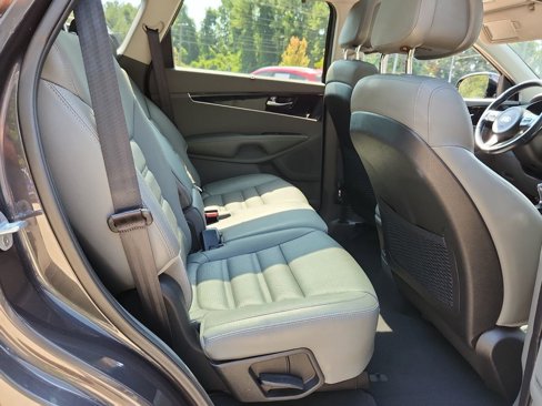 Used 2016 Kia Sorento EX w/ EX Touring Package image 17