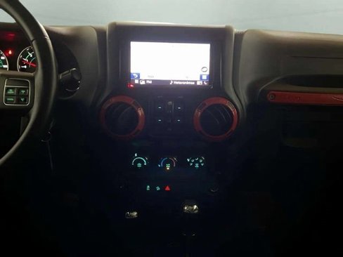 Used 2016 Jeep Wrangler Unlimited Sport image 12