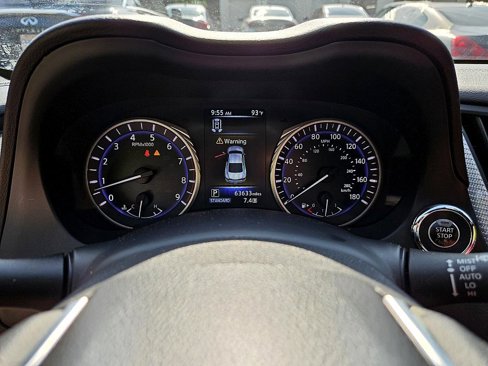 Used 2017 INFINITI Q60 Red Sport 400 image 28