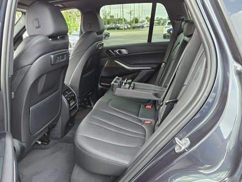 Used 2022 BMW X5 sDrive40i w/ Premium Package image 14