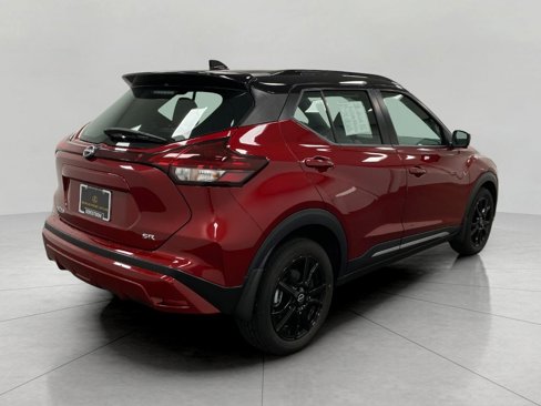 Used 2024 Nissan Kicks SR w/ SR Premium Package image 4