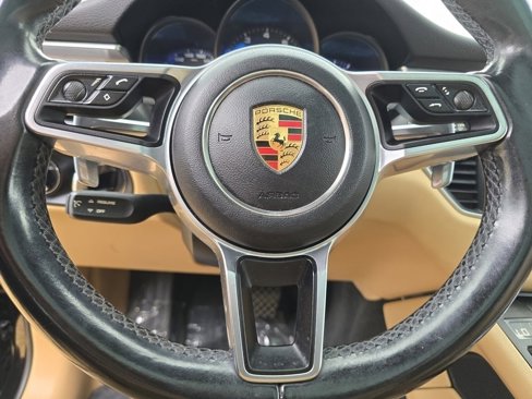 Used 2018 Porsche Macan image 38