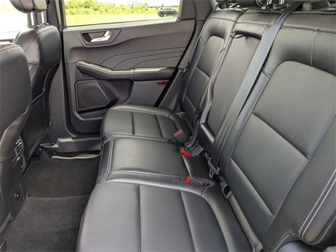 Used 2023 Ford Escape Platinum image 13