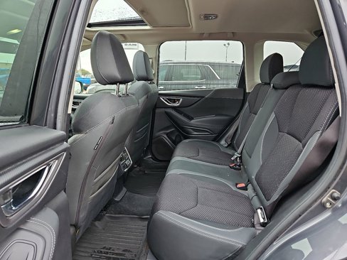 Used 2020 Subaru Forester Premium image 10