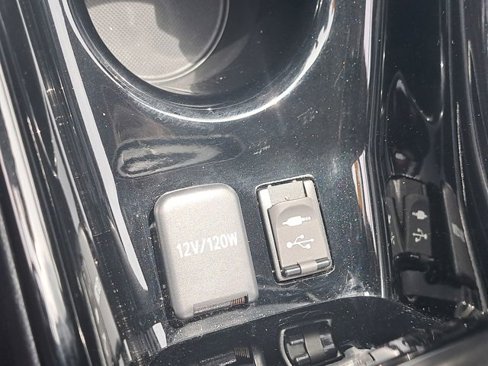 Used 2017 Toyota Prius Four image 21