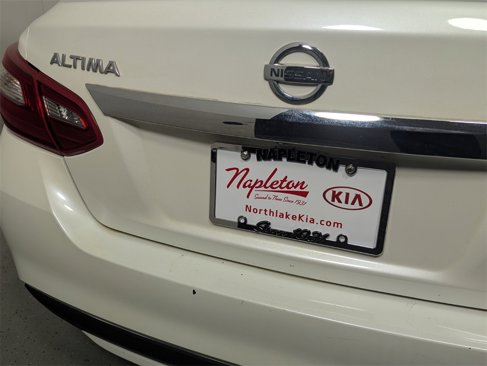 Used 2018 Nissan Altima 2.5 SV w/ 2.5 SV Technology Package image 8