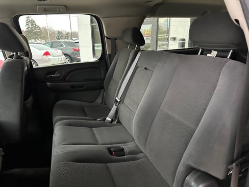 Used 2008 Chevrolet Suburban 2500 LT w/ Convenience Package 1 image 12