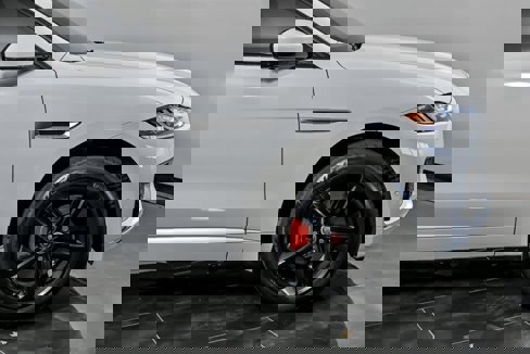 Used 2018 Jaguar F-PACE S image 14