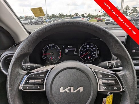 Used 2023 Kia Forte LXS image 27