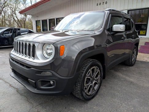 Used 2017 Jeep Renegade Limited w/ Advanced Technology Group image 3