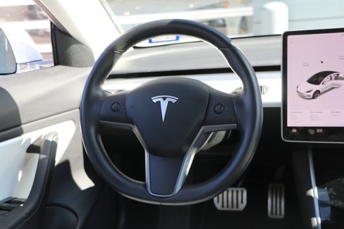 Used 2019 Tesla Model 3 Long Range image 29