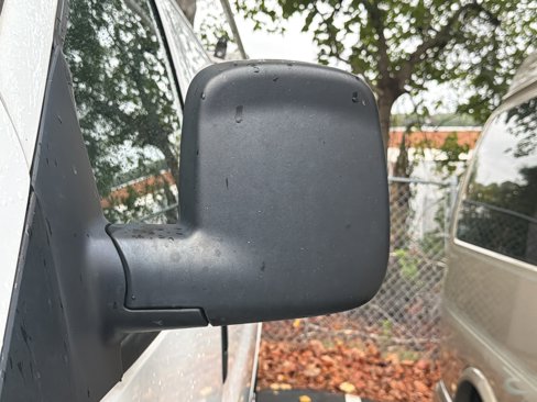 Used 2018 Chevrolet Express 2500 w/ Driver Convenience Package image 8