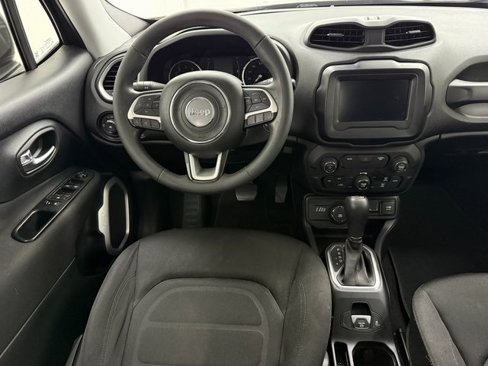 Used 2019 Jeep Renegade Latitude image 32
