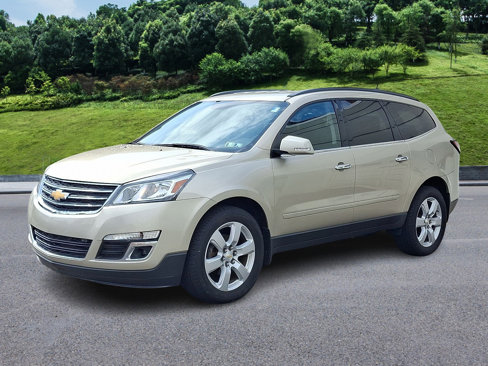 Used 2016 Chevrolet Traverse LT w/ Style and Technology Package image 3