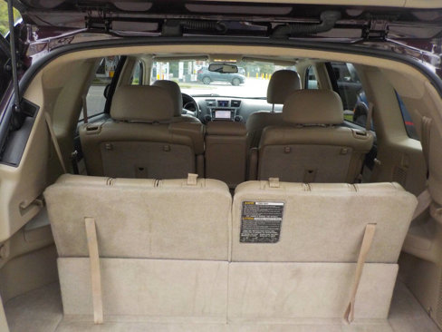 Used 2013 Toyota Highlander SE image 11