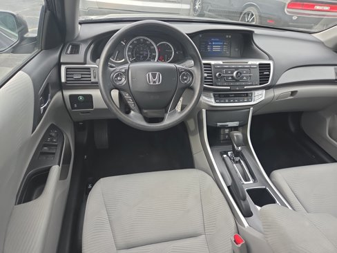 Used 2015 Honda Accord LX image 13