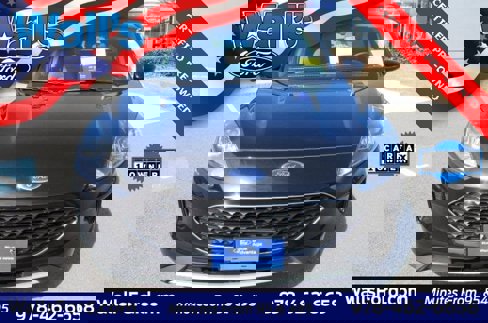 Certified 2021 Ford Escape SE w/ Cold Weather Package image 2
