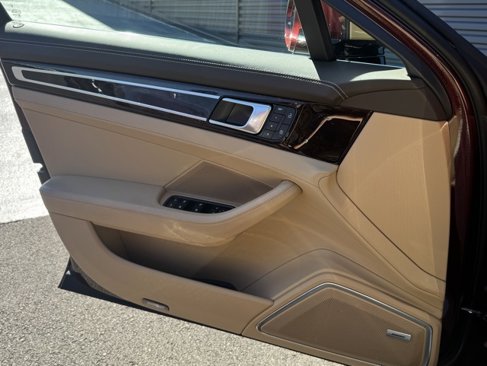 Certified 2023 Porsche Panamera 4S Executive image 14