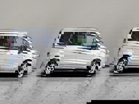 Used 2020 Ford Transit Connect XLT image 3